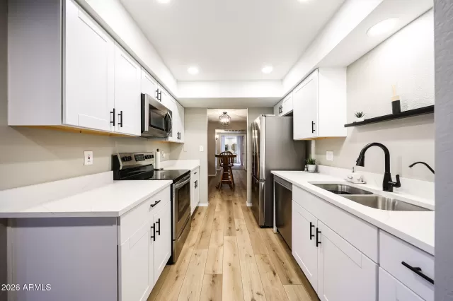 MLS: 7004257 Condo For Sale