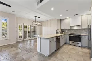 Photo #3: 7004269 Listing