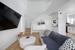 Photo #2: 7004281 Listing