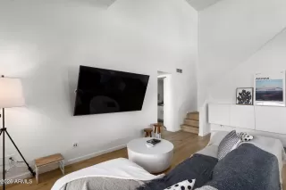 Photo #3: 7004281 Listing