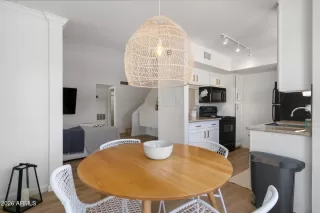 Photo #5: 7004281 Listing