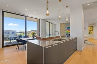 Photo #4: 7004283 Listing