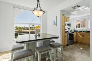 Photo #4: 7004419 Listing 