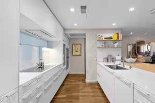 Photo #4: 7004488 Listing 