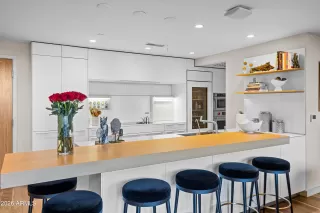 Photo #6: 7004488 Listing 