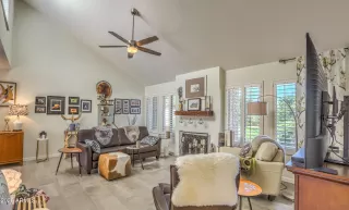 Photo #6: 7004528 Listing 