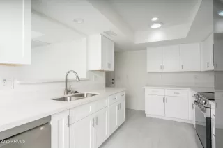 Photo #1: 7004728 Listing