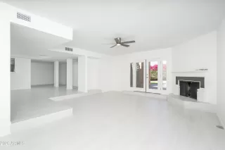 Photo #4: 7004728 Listing