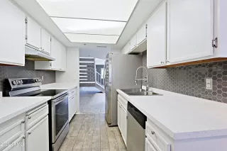 Photo #2: 7004868 Listing