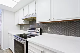 Photo #4: 7004868 Listing