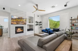 Photo #5: 7004869 Listing 