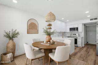 Photo #2: 7005206 Listing