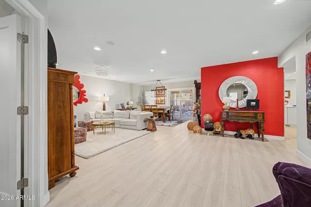 MLS: 7005482 Condo For Sale