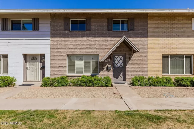 MLS: 7005672 Condo For Sale