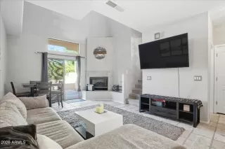 Photo #4: 7006453 Listing 