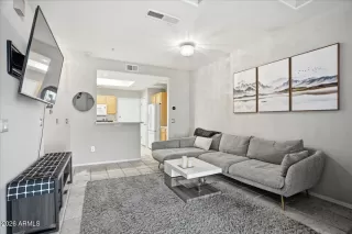 Photo #5: 7006453 Listing 