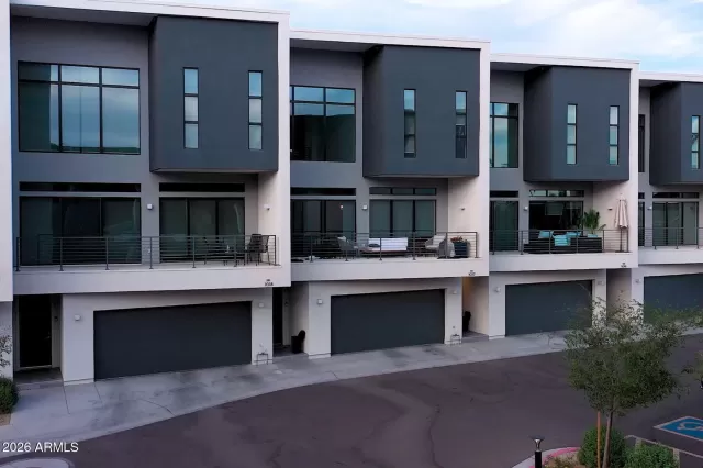 MLS: 7006646 Condo For Sale