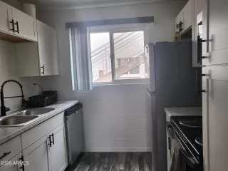 Photo #3: 7006688 Listing