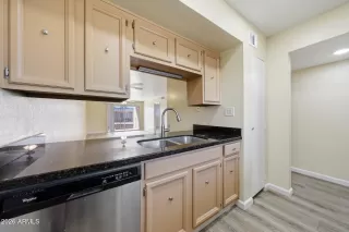 Photo #3: 7006712 Listing 