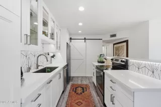 Photo #5: 7006739 Listing 