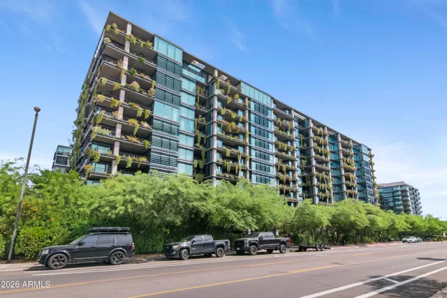 MLS: 7006782 Condo For Sale