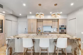 Photo #5: 7006782 Listing