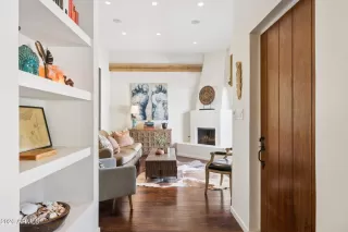 Photo #4: 7006874 Listing 