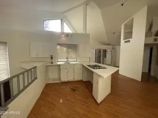 Photo #3: 7006959 Listing