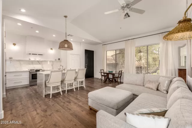 MLS: 7007106 Condo For Sale