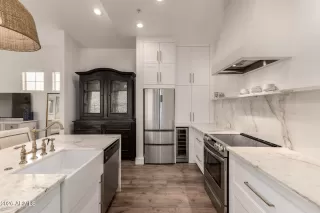 Photo #2: 7007106 Listing 