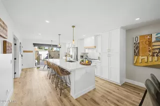 Photo #2: 7007315 Listing