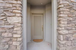 Photo #4: 7007696 Listing