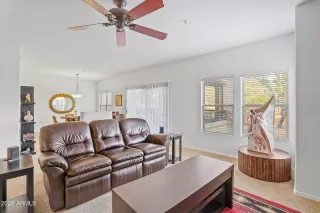 Photo #6: 7007696 Listing