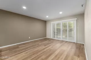 Photo #5: 7007767 Listing 