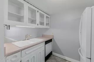 Photo #4: 7008085 Listing 