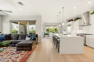 Photo #2: 7008346 Listing 