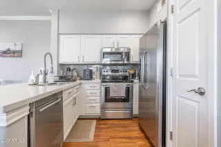 Photo #1: 7008860 Listing