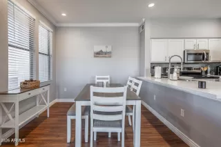 Photo #2: 7008860 Listing