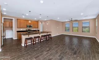 Photo #1: 7008942 Listing