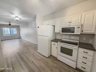 Photo #6: 7009059 Listing