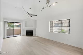 Photo #5: 7009095 Listing