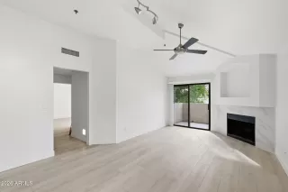 Photo #6: 7009095 Listing