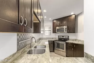 Photo #4: 7009101 Listing 