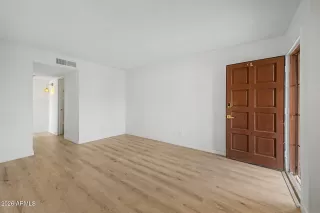 Photo #4: 7009137 Listing