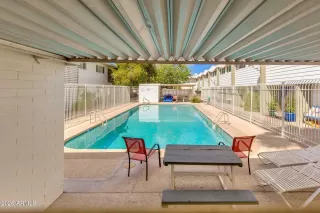 Photo #5: 7009287 Listing