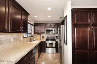 Photo #2: 7009327 Listing 