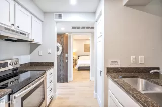 Photo #2: 7009398 Listing