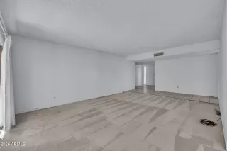 Photo #6: 7009687 Listing 