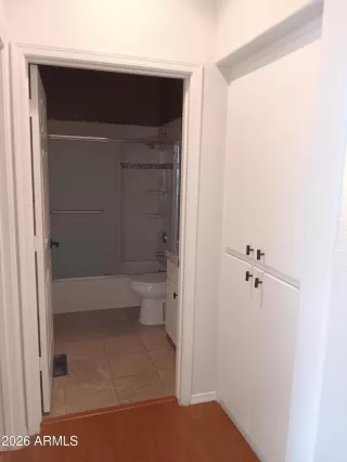 Photo #5: 7010019 Listing