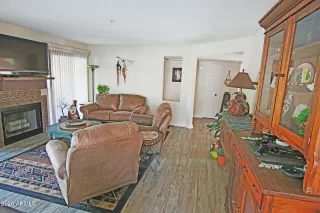 Photo #4: 7010195 Listing